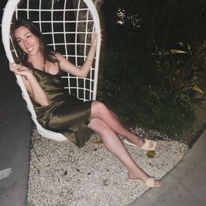 Meet your Posher! 🦋✨